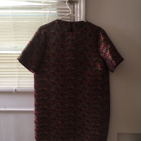 Large Zara short sleeve Dress - Picture 1 of 1